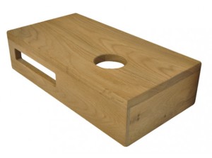 SANIBEAU OAK PLANCHET VOOR HANDENWASSER 40 x 21 x 10 cm RECHTS MASSIEF EIKENHOUT MET OPHANGBEUGELS