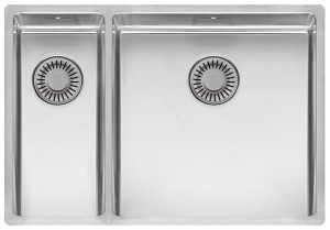 REGINOX NEW YORK COMFORT SPOELTAFEL VOOR ONDER- OF VLAKBOUW ANDERHALVE BAK 40 x 40 cm EN 18 x 40 cm INOX GROTE BAK RECHTS R27868